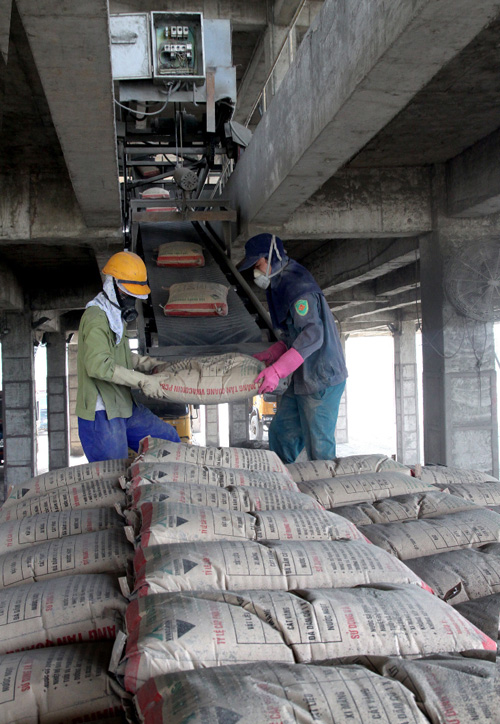 Xi măng “vắt óc” tìm đầu ra ảnh 1